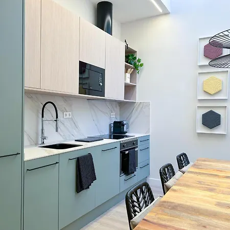 Gaudi Apartment *